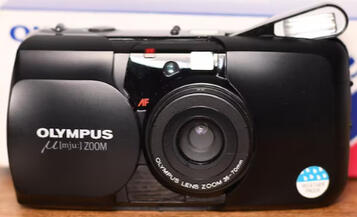 cámara analógica Olympus Mju